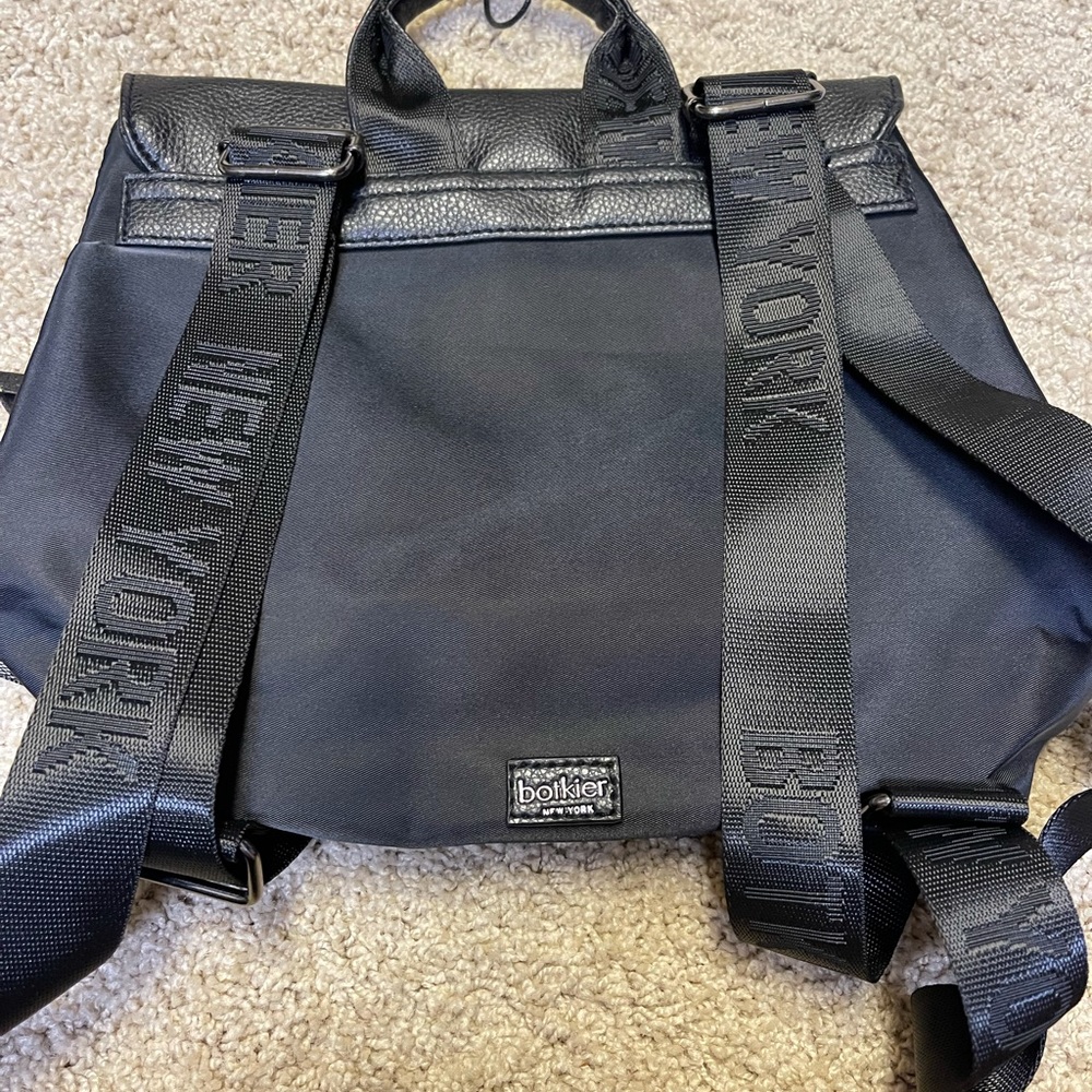 Botkier NY backpack - Picture 8 of 8